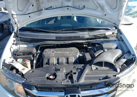 2015 Honda Odyssey Touring/Touring Elite z USA, uszkodzony, nr VIN 5FNRL5H98FB082309